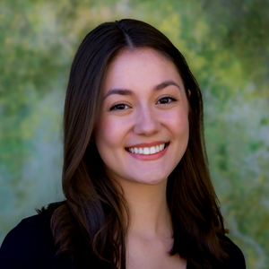 Natalie Dunnavant teaches voice lessons at Allegro Music & Dance in Tucson, AZ.