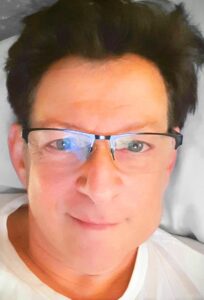 Eric Ashley teaches voice lessons at Allegro Music & Dance.